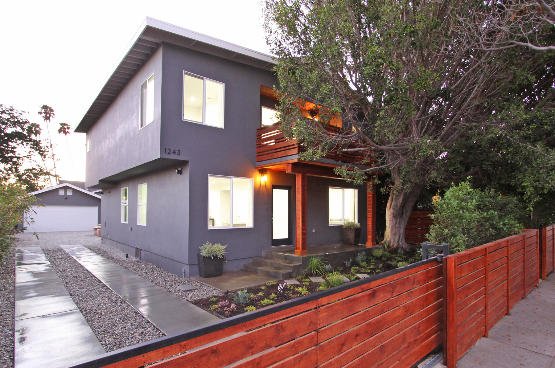 1243 N Hoover St, Silverlake Ave