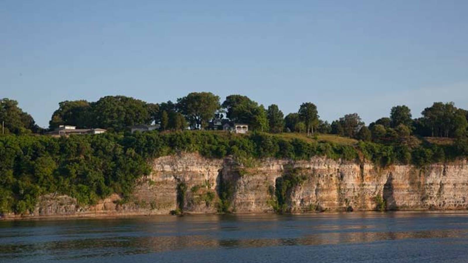 Tennessee River shoreline near Muscle Shoals