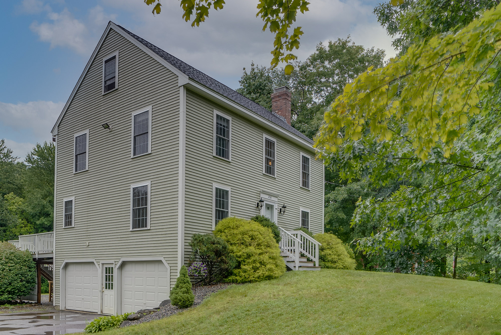NEW to the RE Market in HAMPSTEAD, NH!