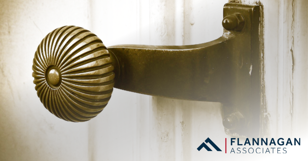 Decorate with Antique Doorknobs