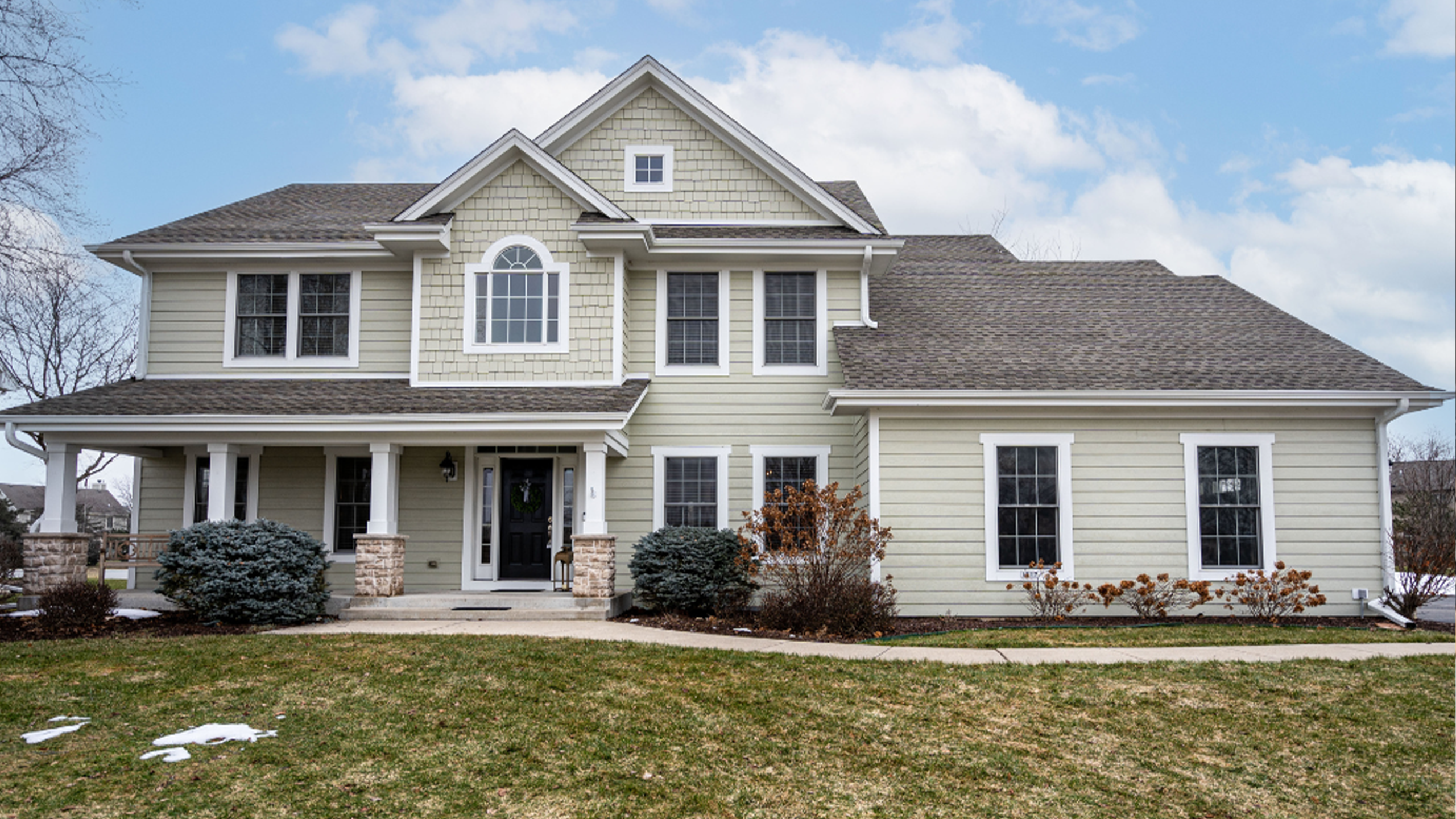 Just Listed: 1817 Cool Water Crescent S. Oconomowoc