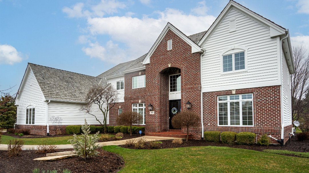 Just Listed: 1810 E Bristlecone Dr. Hartland