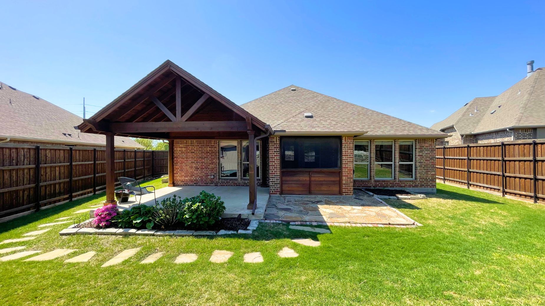 I highly recommend Pam and her team if you want professionalism with a lot of the personal touch.