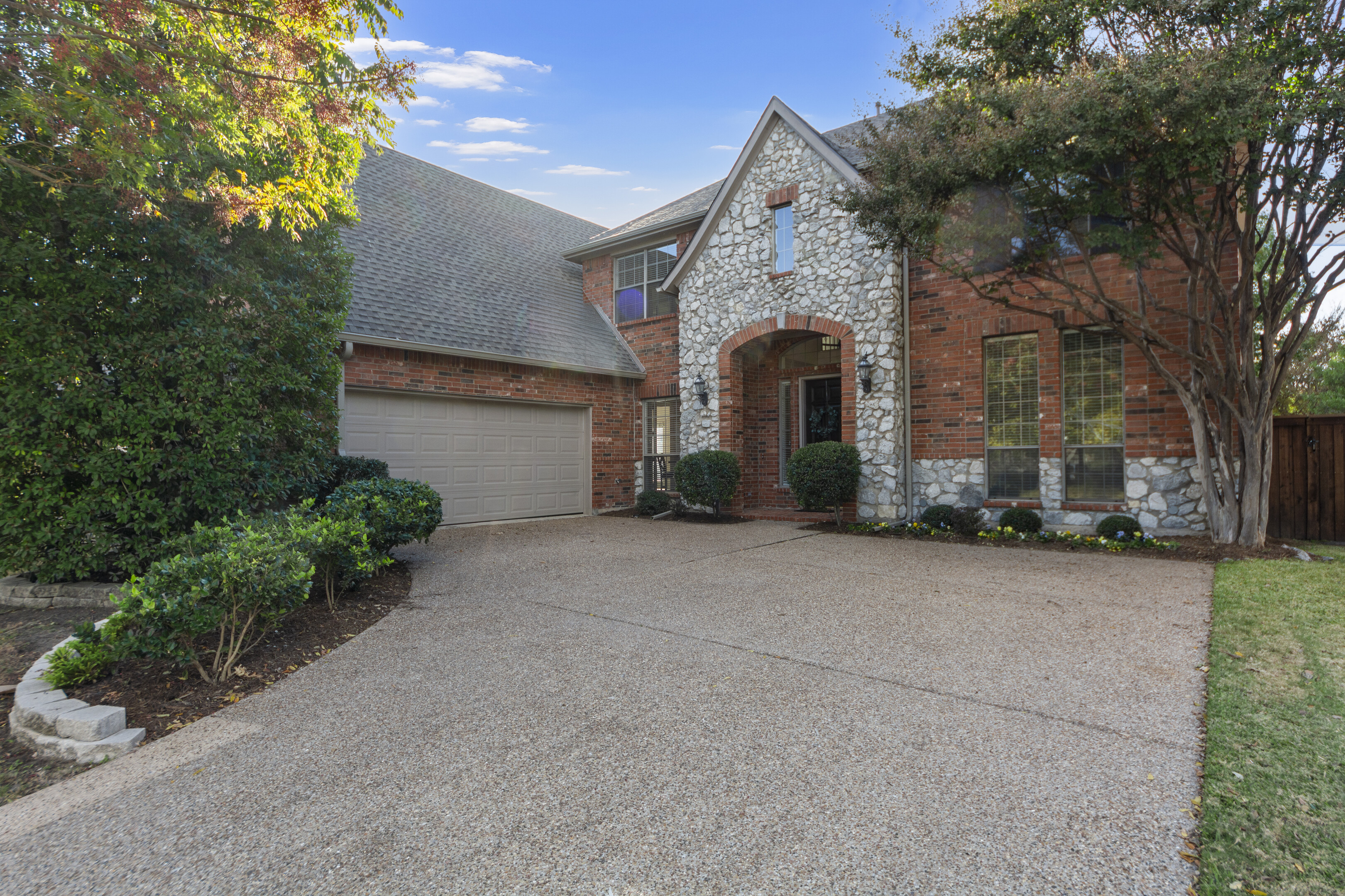 Her attention to detail in prepping and staging our house for showings was incredible and her network of skilled vendors is very extensive