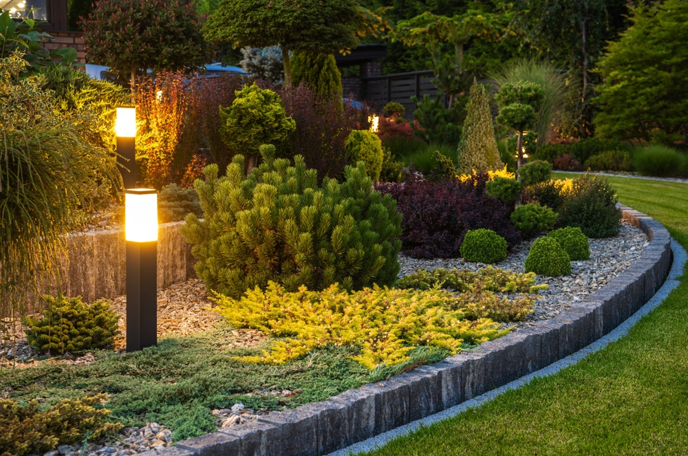 led lamp light in the garden