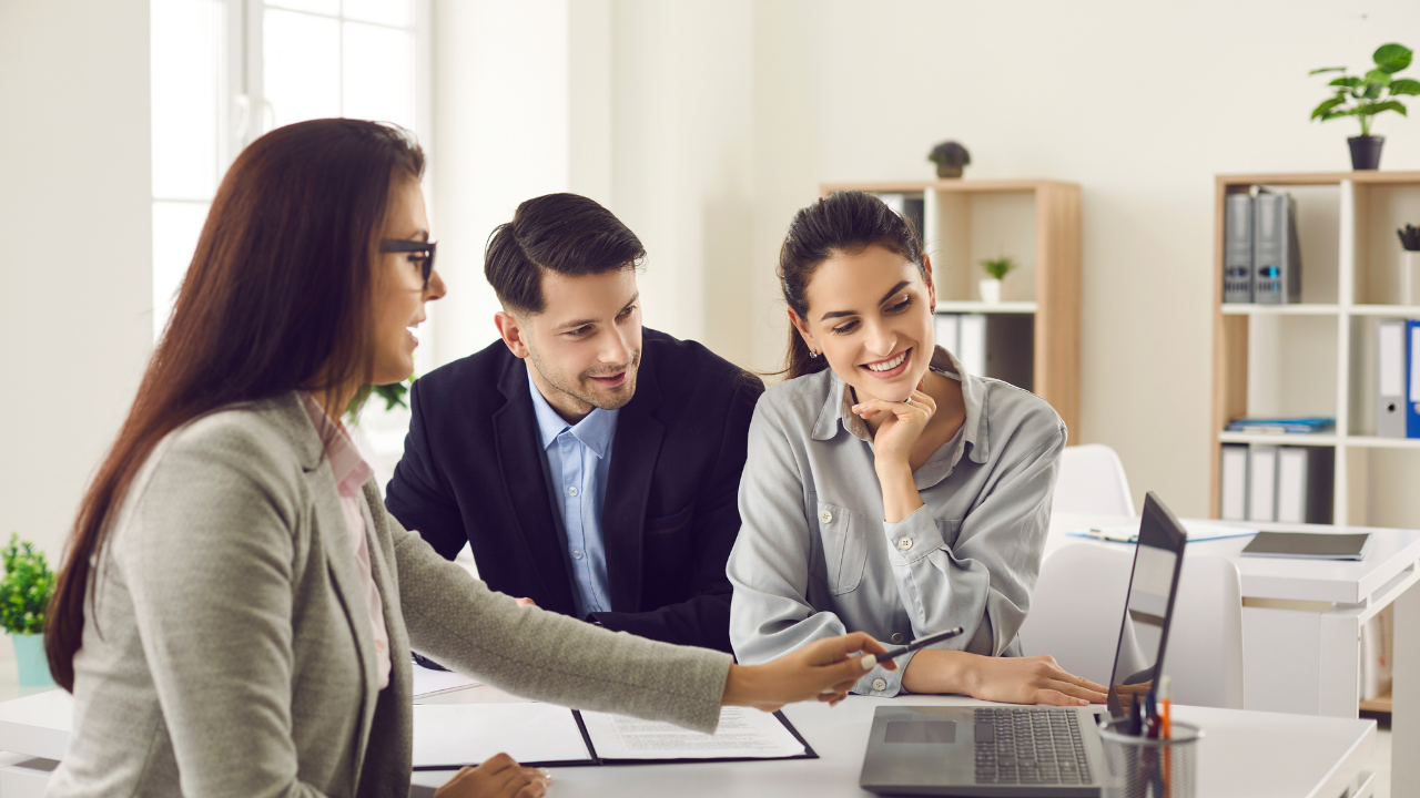 How to Get the Best Deal When Buying a Home With a Realtor