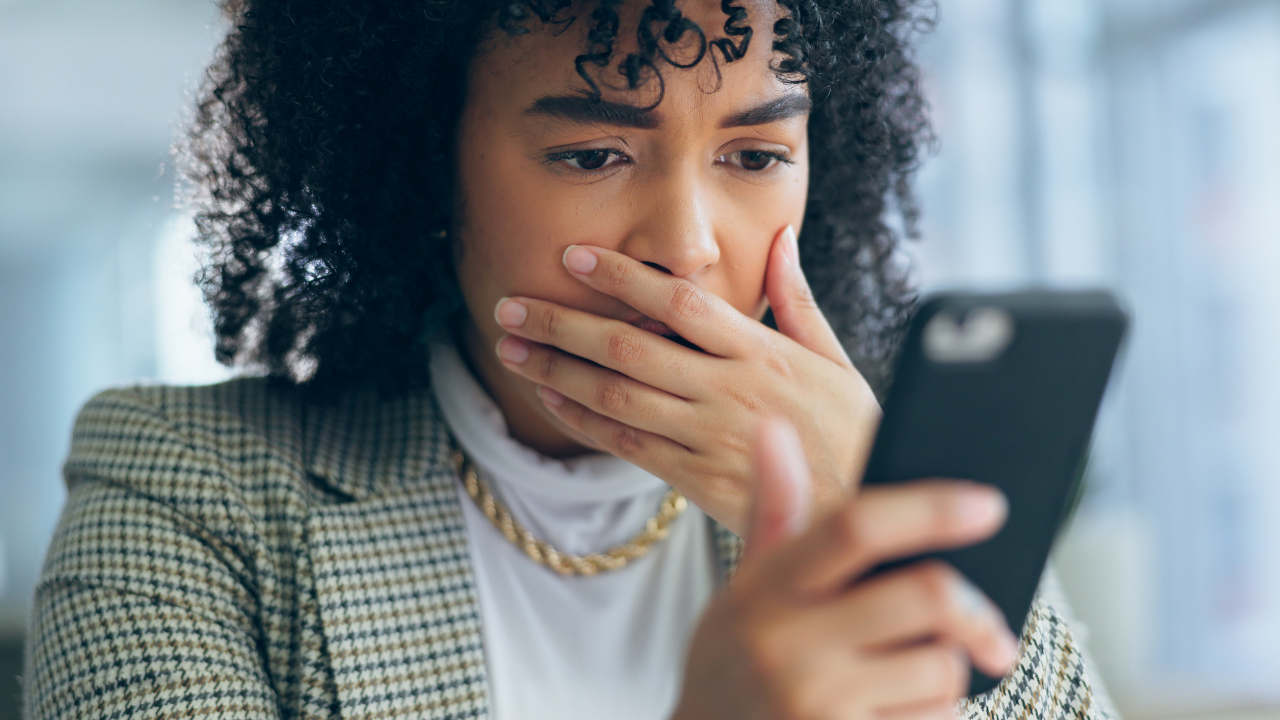 10 Warning Signs of a Bad Real Estate Agent (Don’t Get Scammed!)