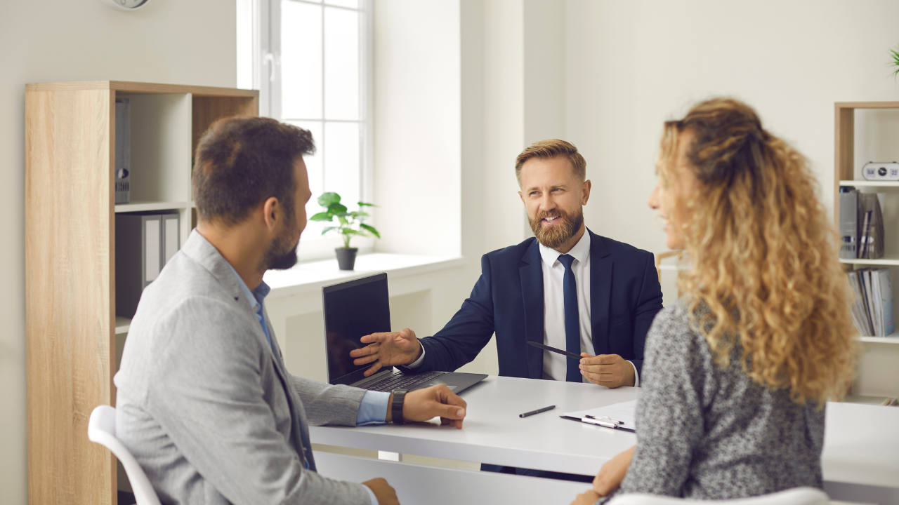 Exclusive Buyer’s Agents vs. Listing Agents – What’s the Difference?