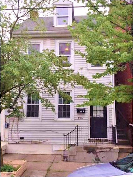 326 N Charlotte St - 1