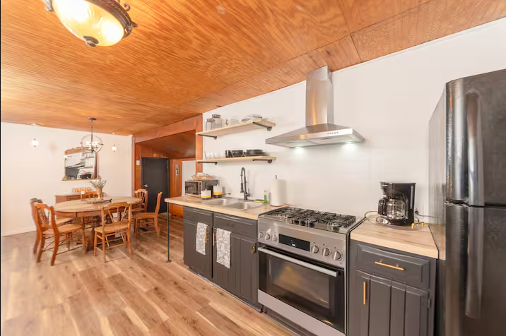 356 School House Rd, New Providence, PA 17560
