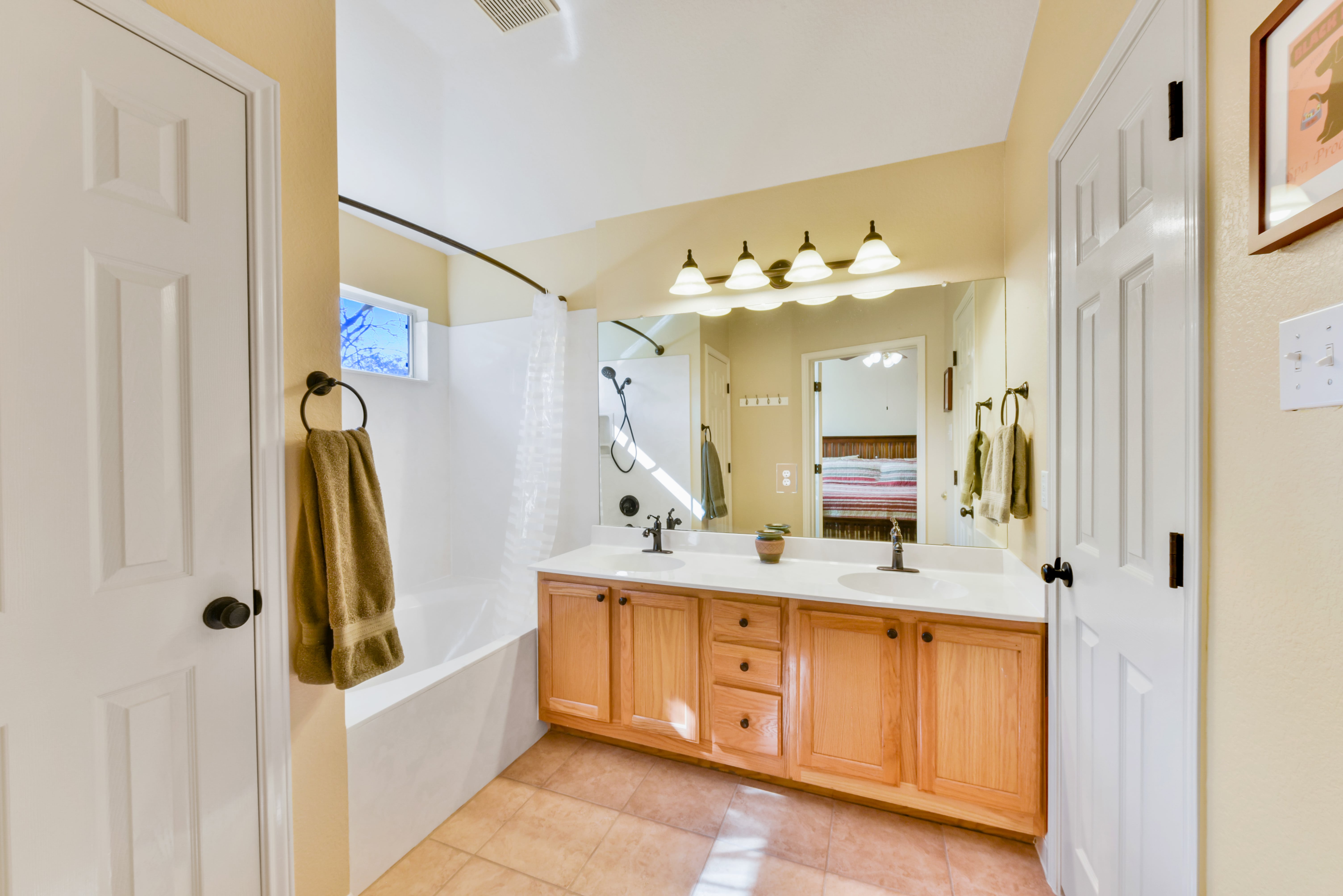 image of milwood house bathroom in austin