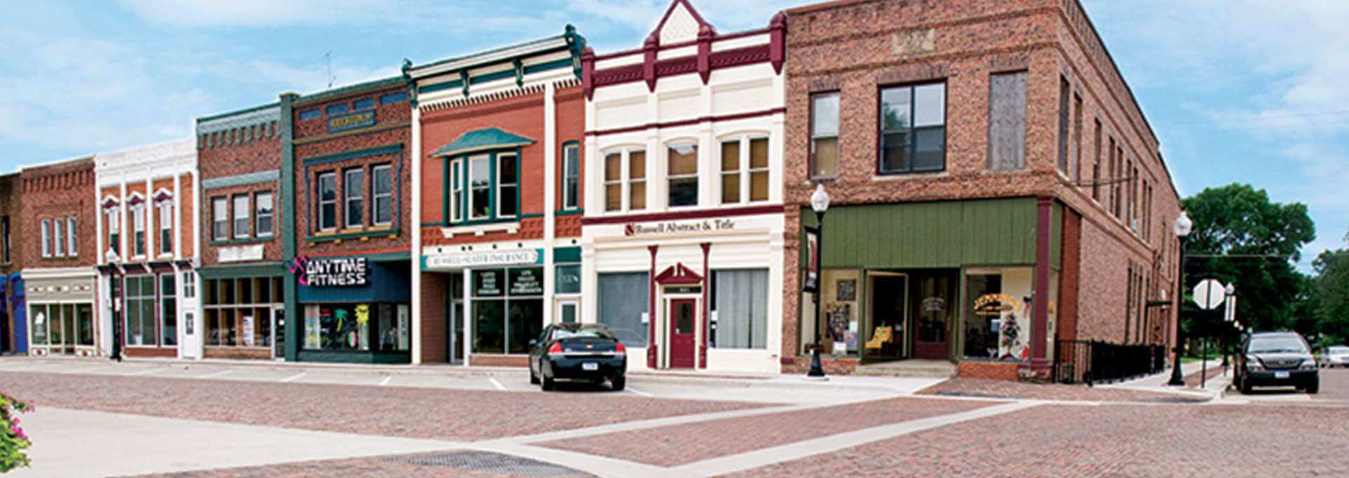 Real estate near downtown adel iowa