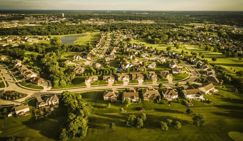 homes for sale in pleasant hill iowa