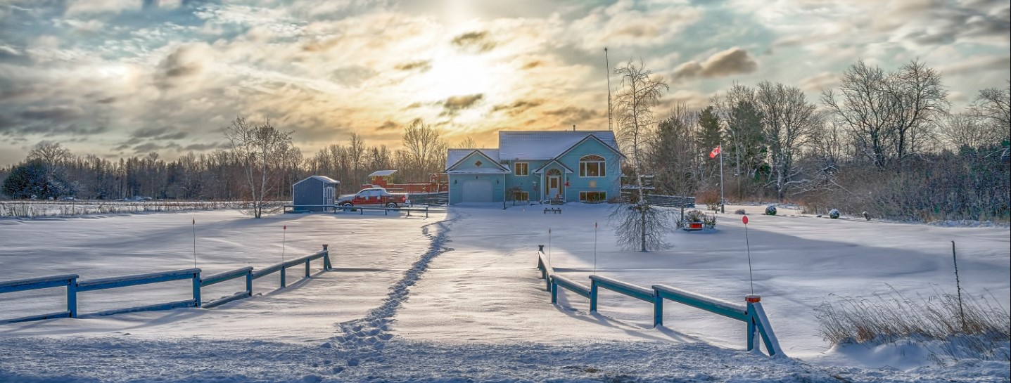 Acreage in the winter in Iowa