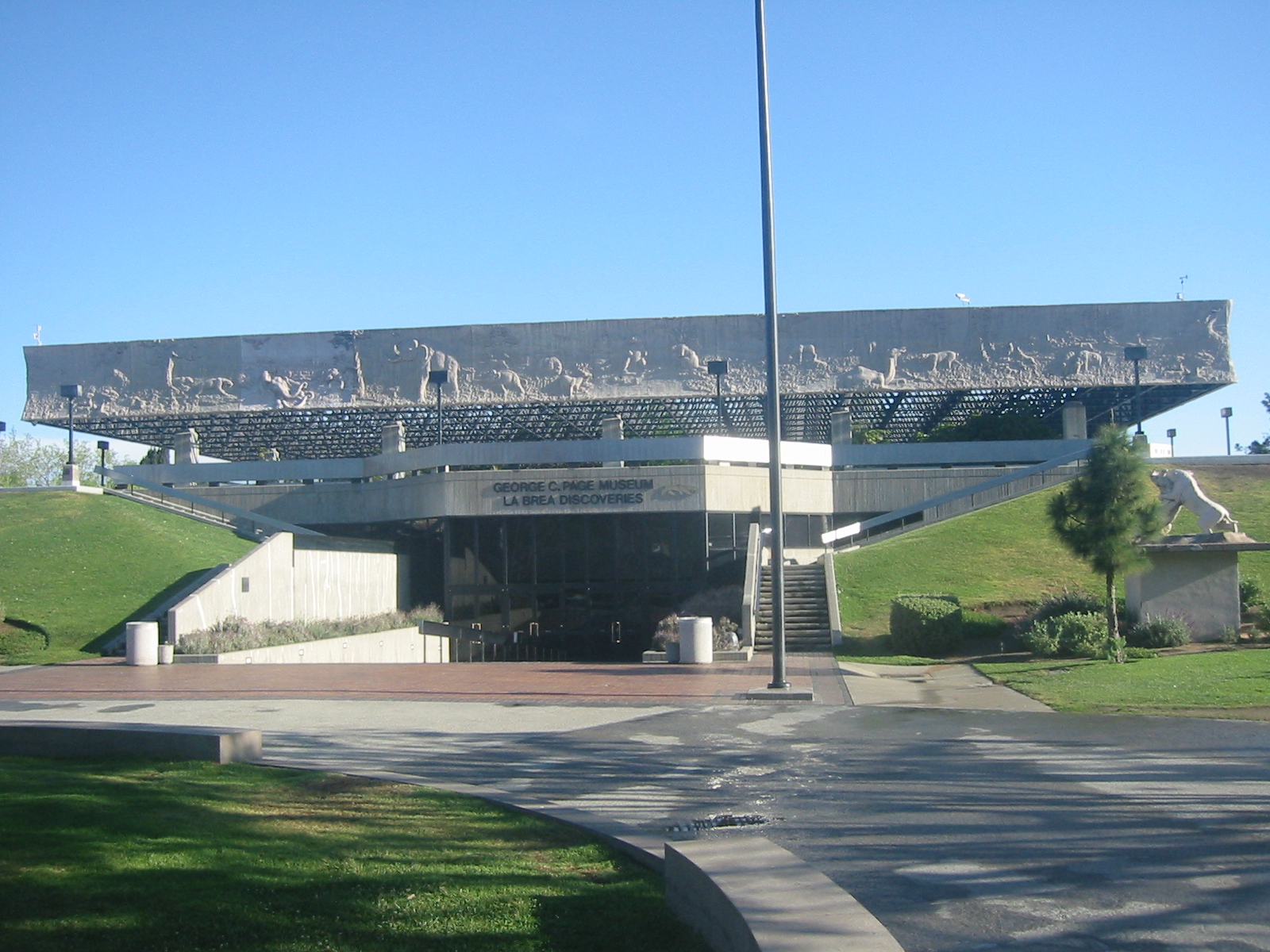 The George C. Page Museum reinforces the deep historical identity of the Hancock Park and La Brea area. Exterior view of the George C. Page Museum at the La Brea Tar Pits in Los Angeles.