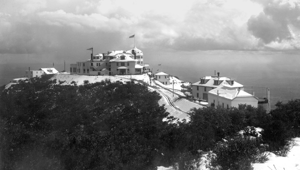 Black and white historic photograph of the White City buildings on Echo Mountain above Altadena.