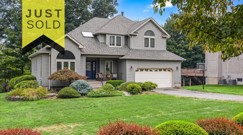 5 W Elro Drive in Jefferson, NJ