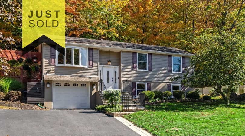 103 Valley View Trail in Sparta, NJ