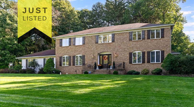 48 Brookside Dr, Sparta NJ