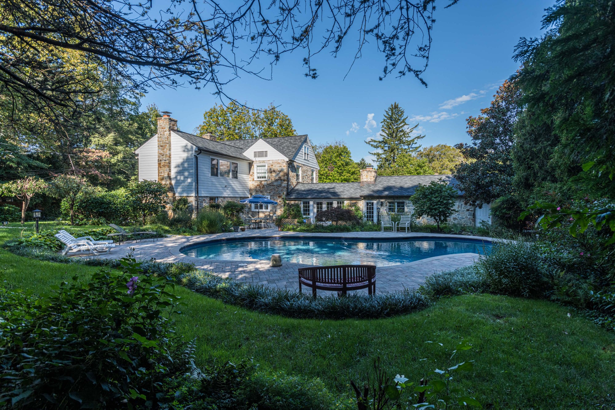 For Sale 101 Thicket Rd in Baltimore MD 21212
