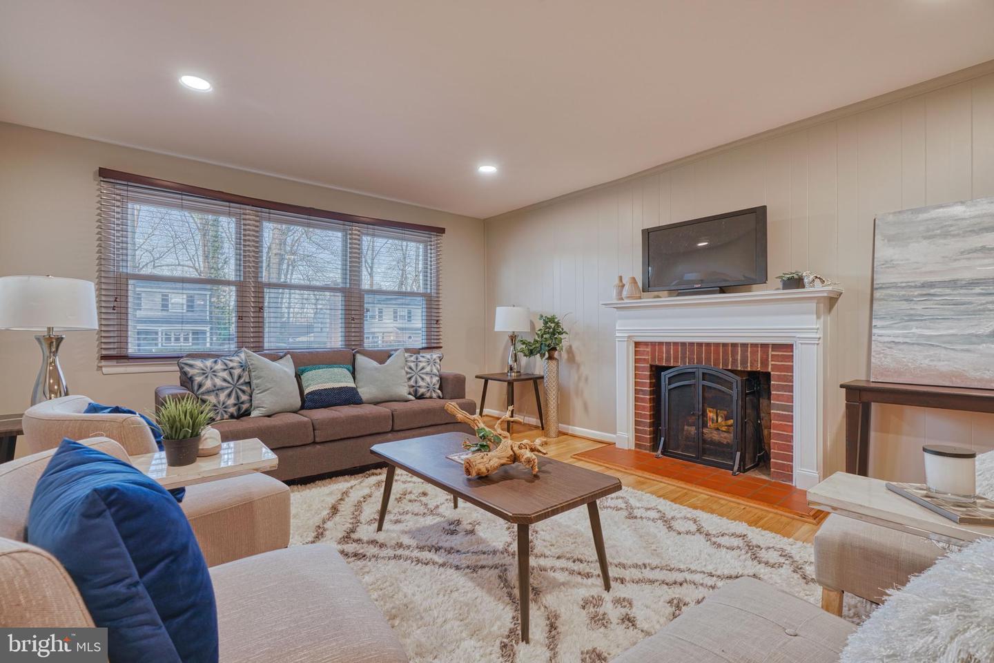 Under Contract Valley Wood