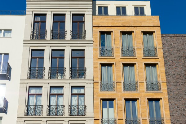 Townhouse vs. Condo: Which Should You Buy?
