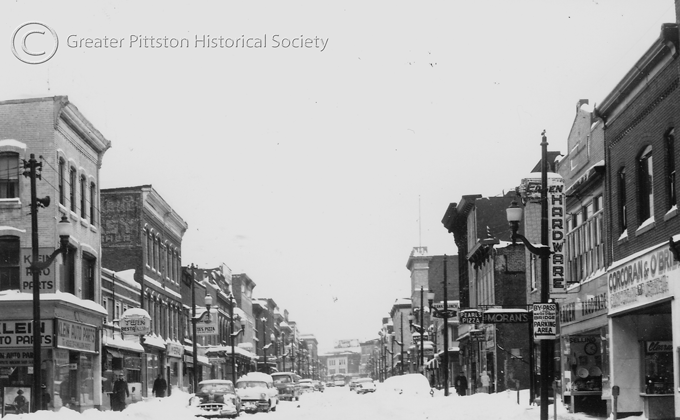 <p>TAP, CLICK, SLIDE, OR WAIT TO ENJOY THE GALLERY.</p>