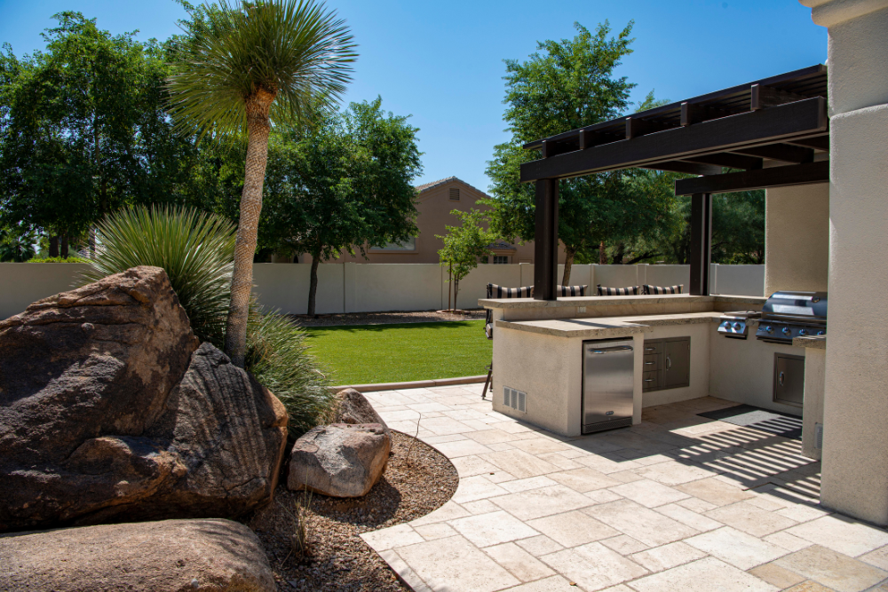 Modern outdoor kitchen