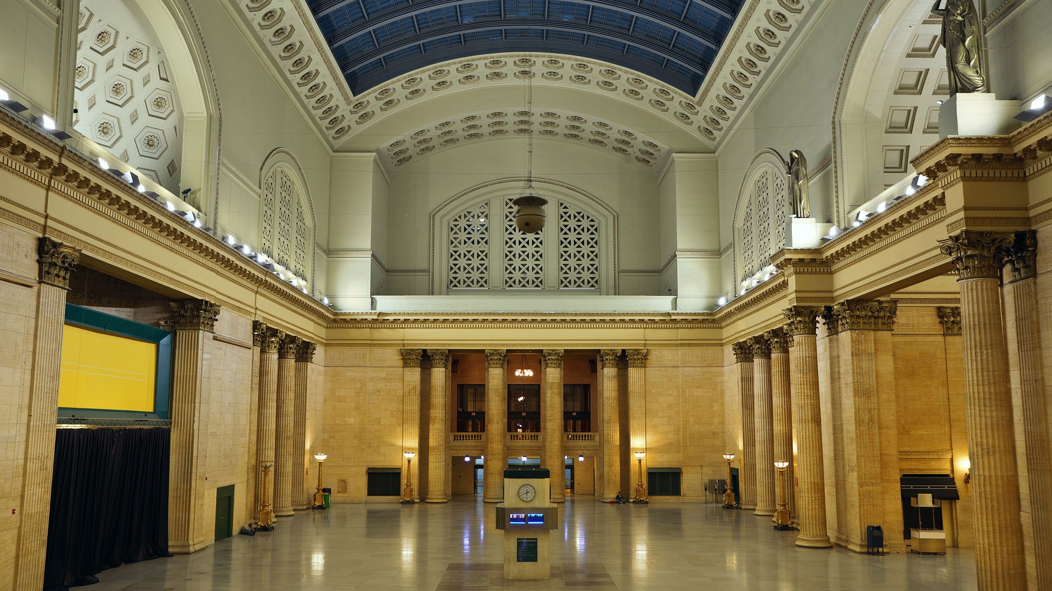 Why-is-the-Chicago-Union-Station-vital-for-Chicago