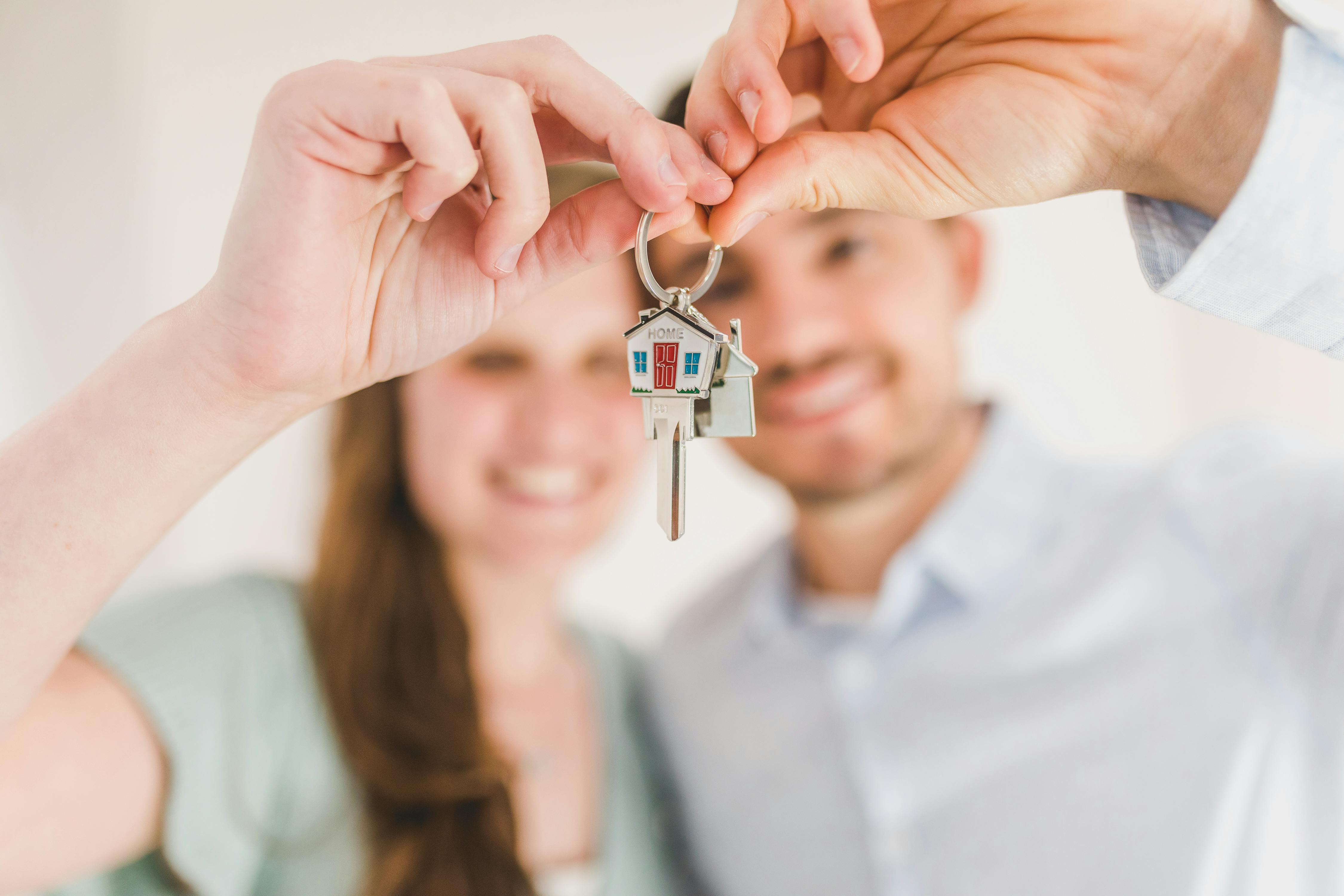 From Browsing to Buying: Top Tips for First-Time Homebuyers