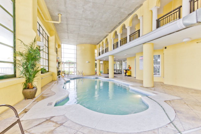 Porto Del Sol indoor pool