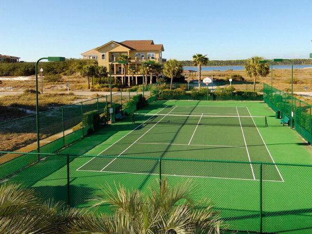 Laguna Key Tennis Court