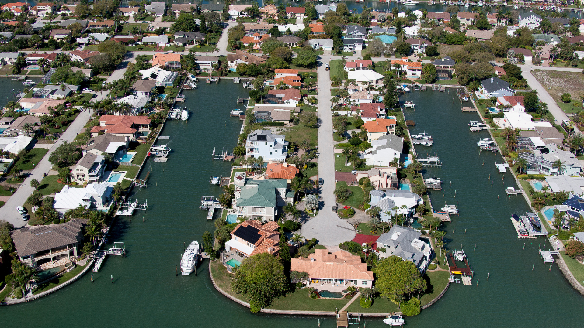 Community Involvement: How to Get Involved in Your Florida Neighborhood