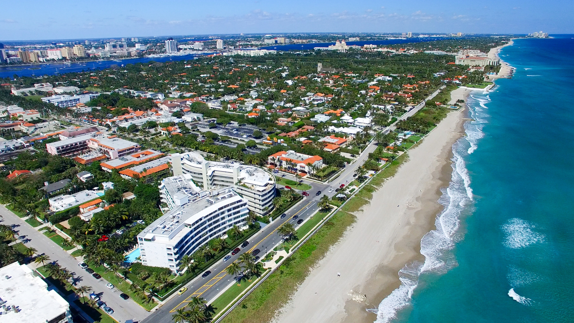 Palm City's Family-Friendly Focus: Driving the Demand for Homes in 2025