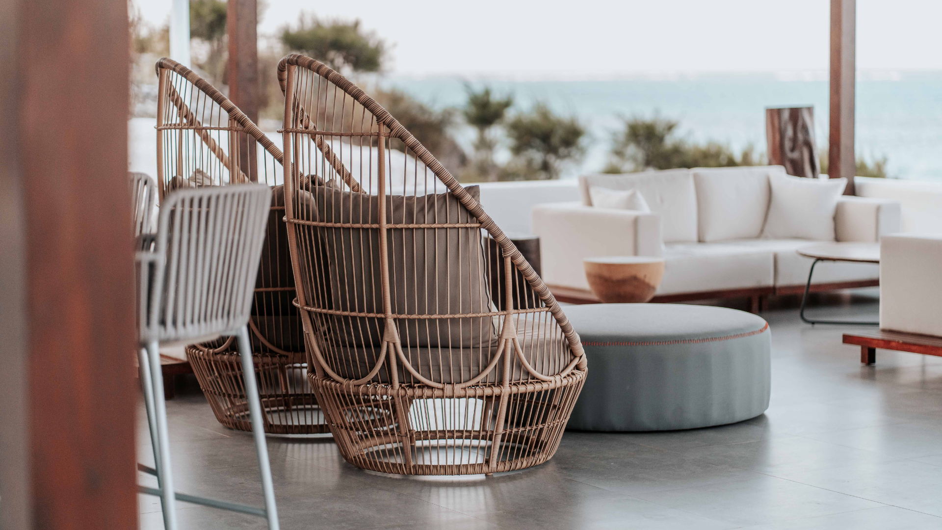 The Art of Woven Textures: Incorporating Rattan, Jute, and Seagrass in Coastal Decor