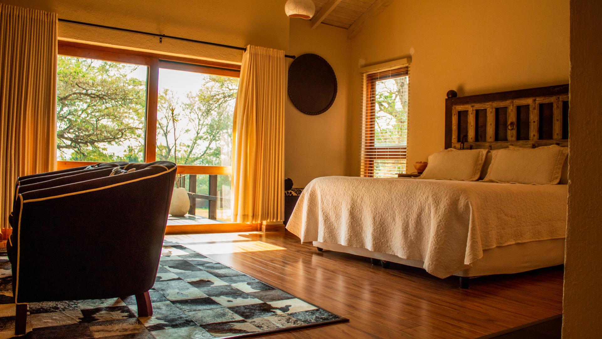 Airbnb vs. Long-Term Rental: Maximizing Income on Your Jensen Beach Condo Investment