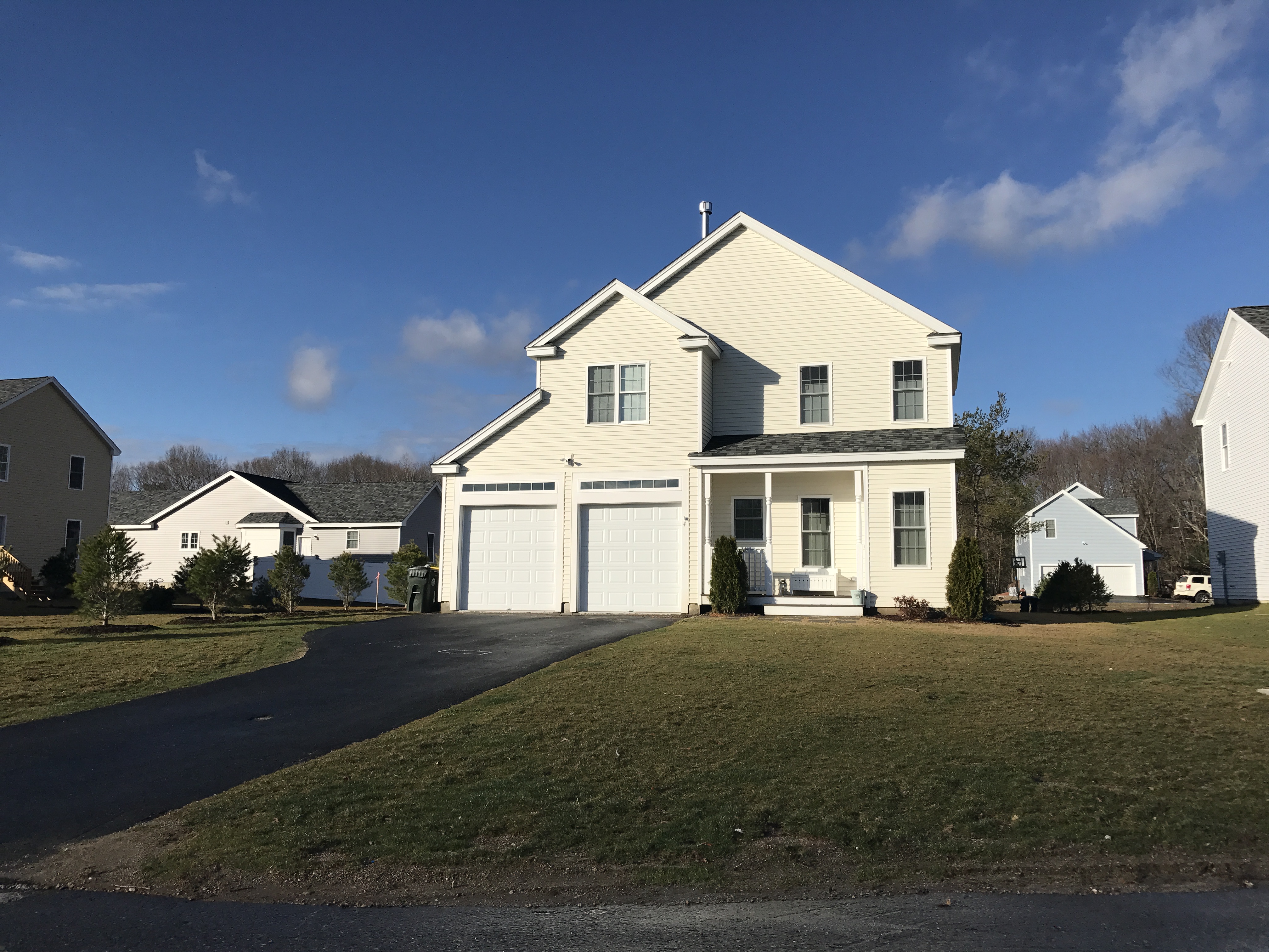 Bellingham, MA- $299,990 2 bedroom, $329,990 3 Bedroom! 9 new single family homes in a hot new subdivision!