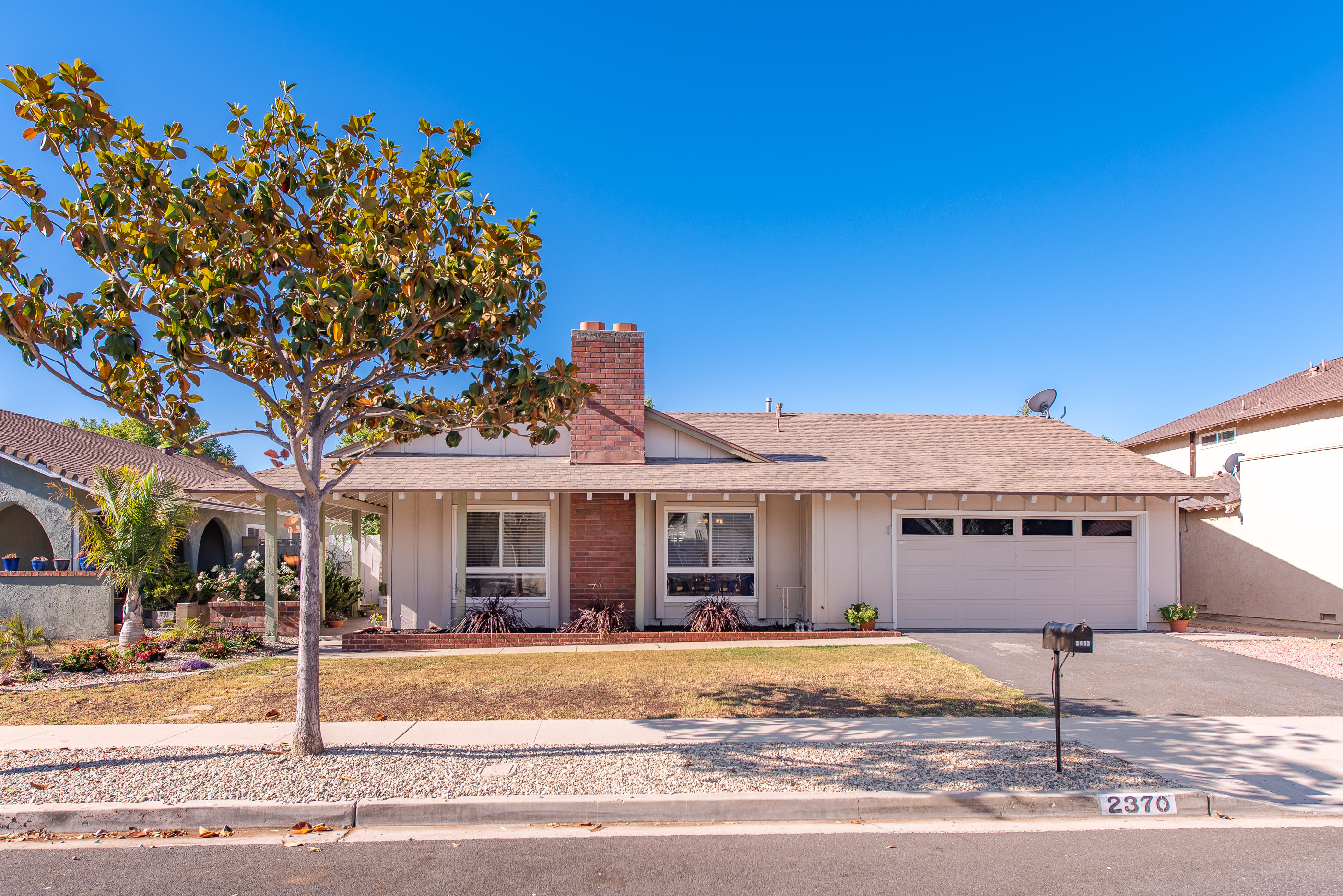 2370 Larch St Simi Valley CA 93065