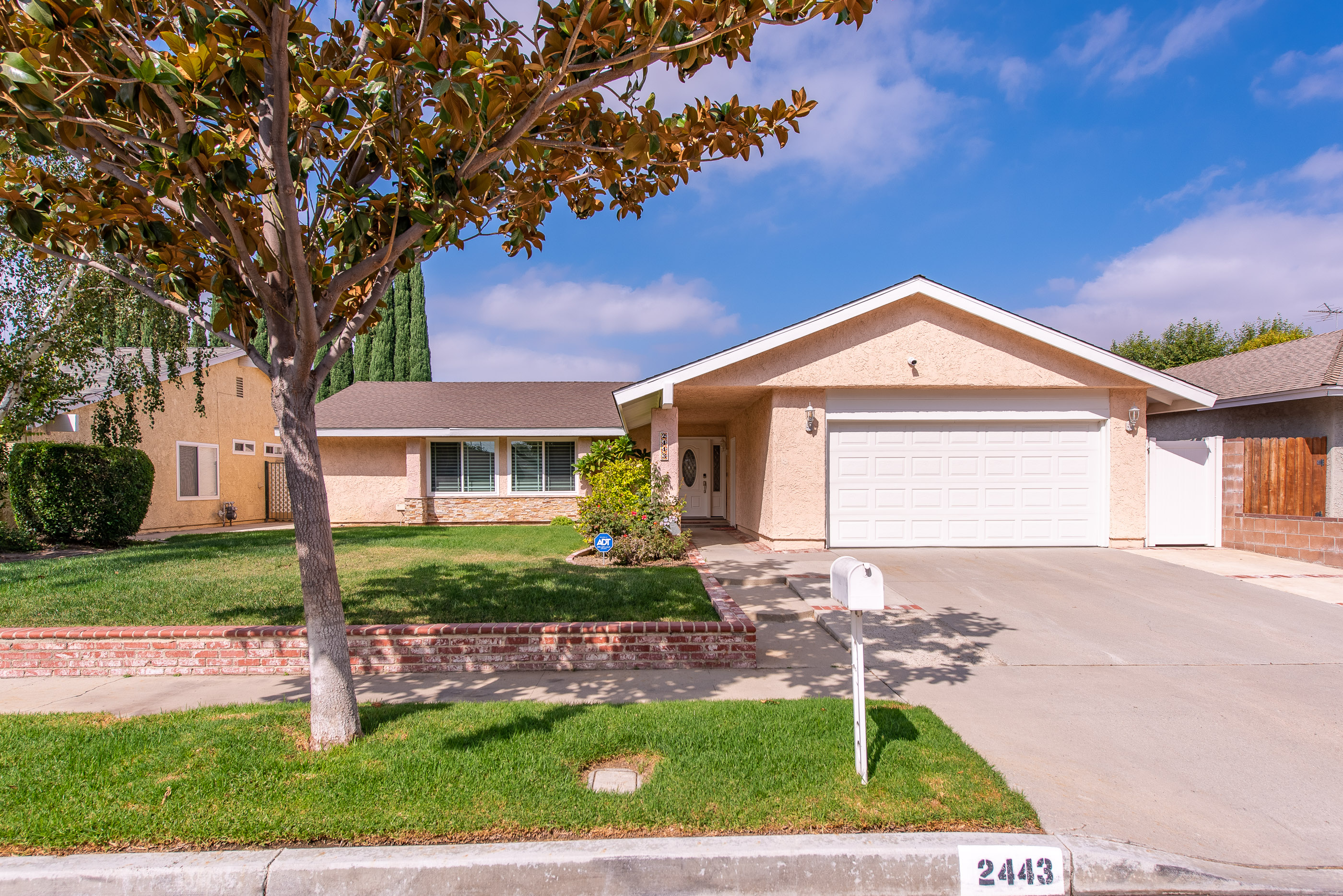 2443 Sweetwood St Simi Valley Ca 93063