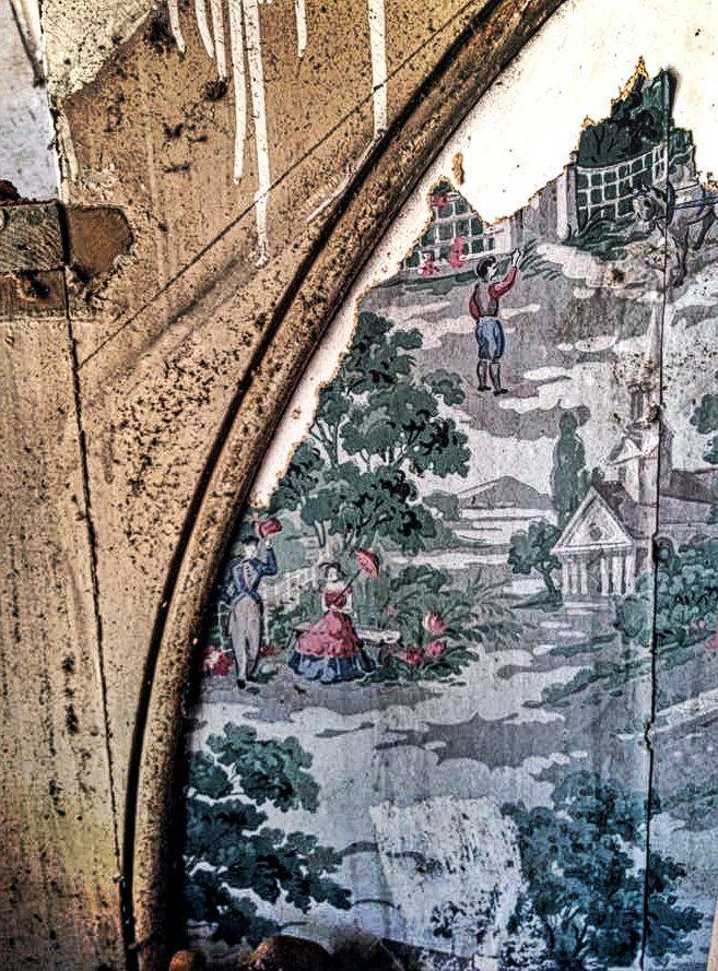 The Landmark pre-restoration: closeup of wallpaper