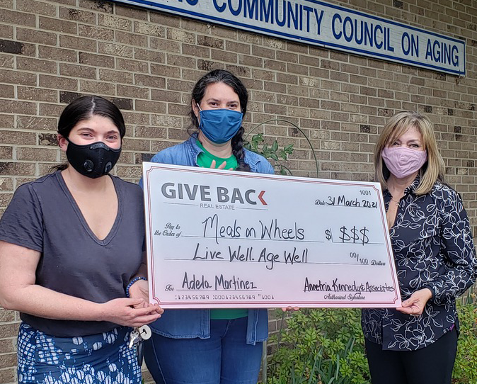 Annie Kennedy GIVES BACK to ACCA Meals on Wheels