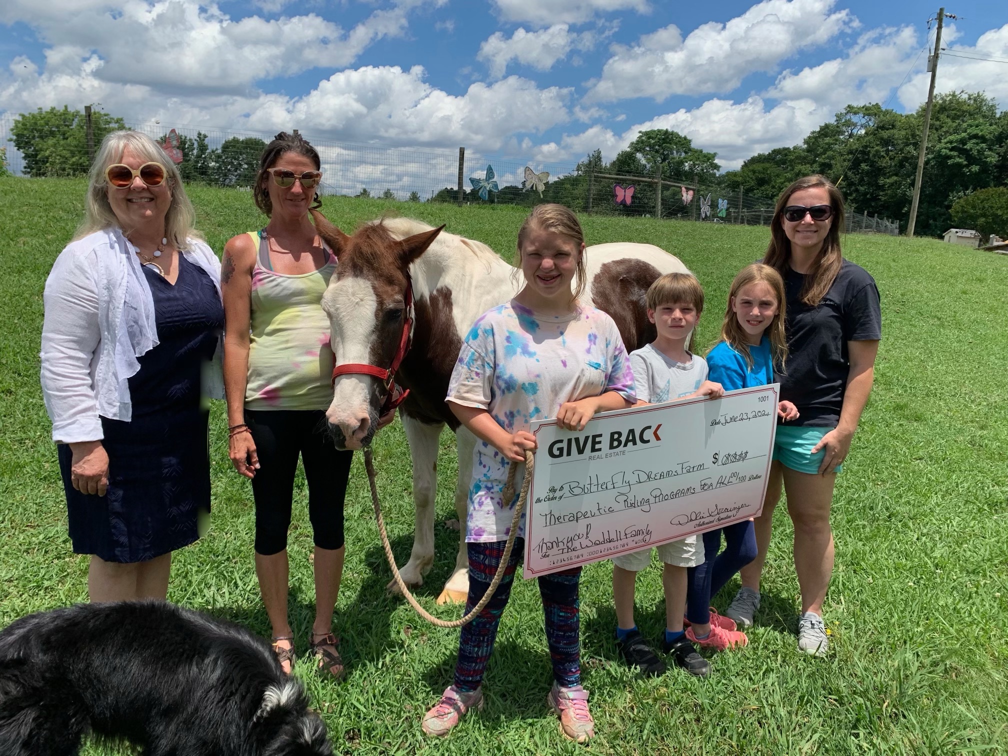 Debbie Grainger GIVES BACK to Butterfly Dreams Farm
