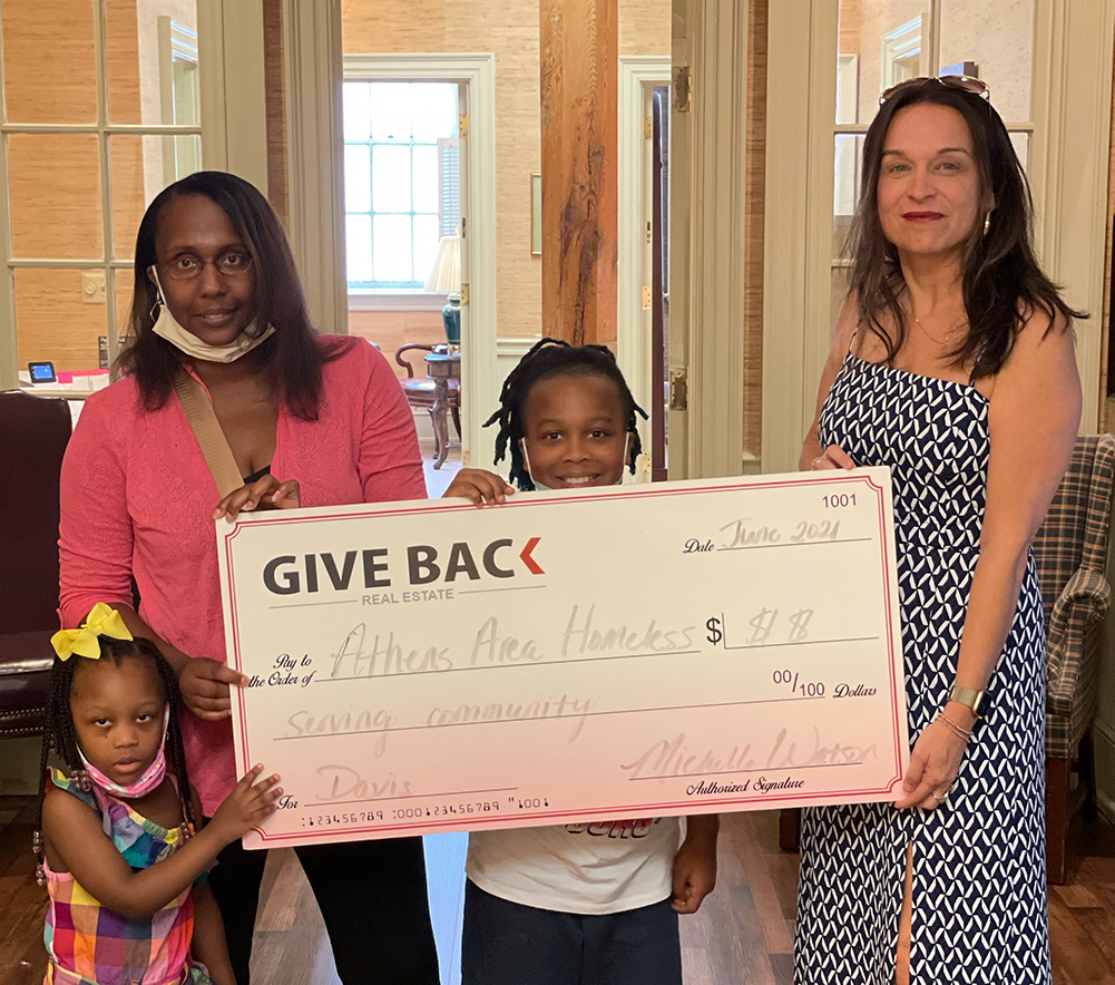 Michelle Watson GIVES BACK to the Athens Area Homeless Shelter
