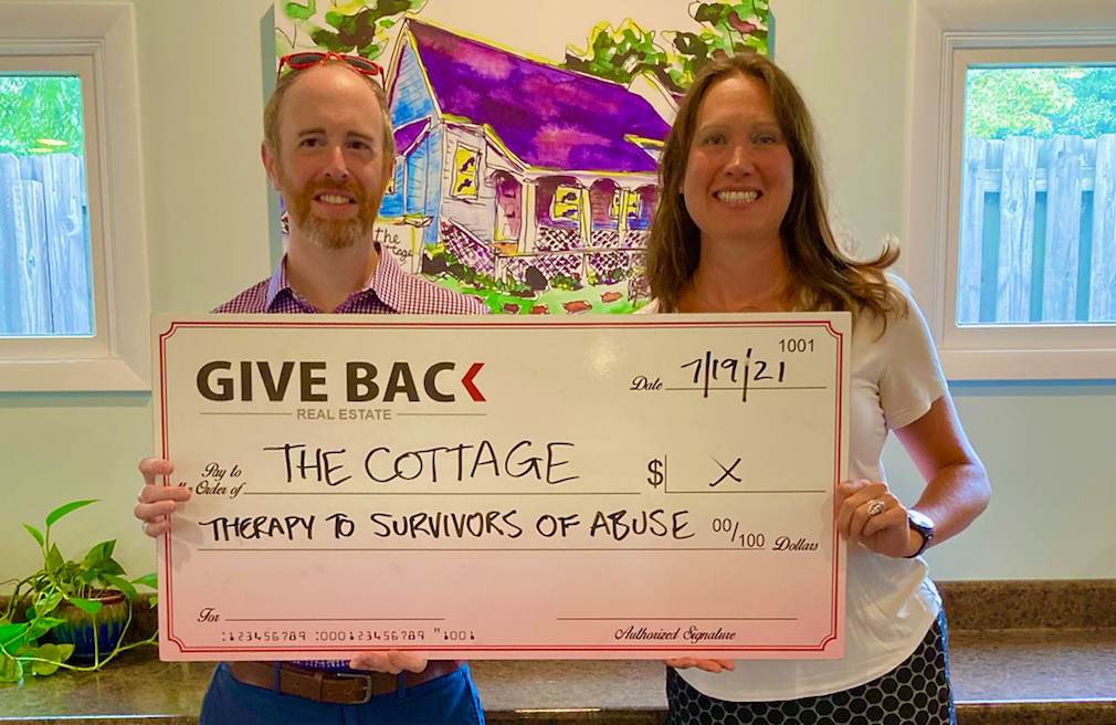 Carey McLaughlin GIVES BACK to The Cottage