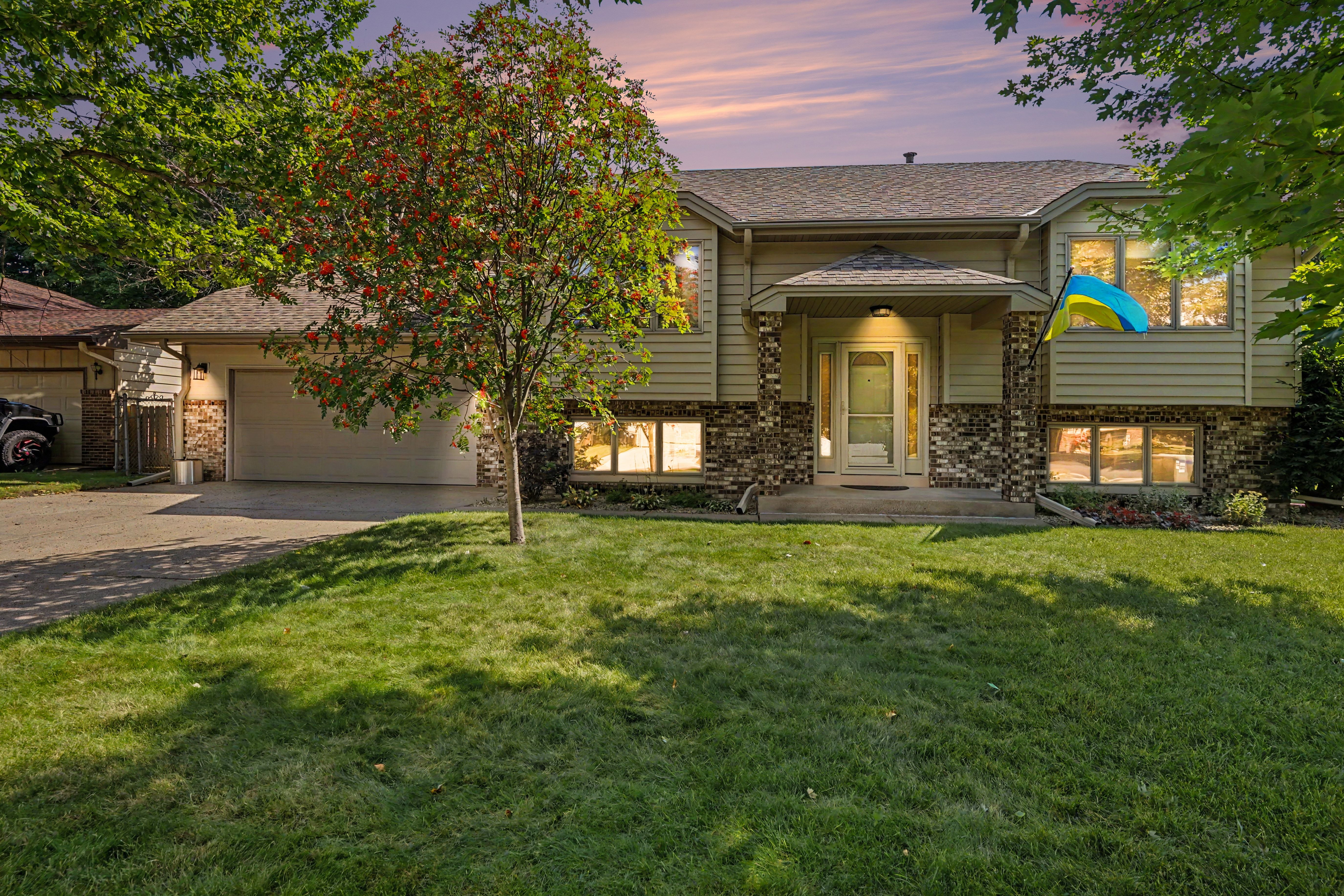 New on the Market in Shoreview!
