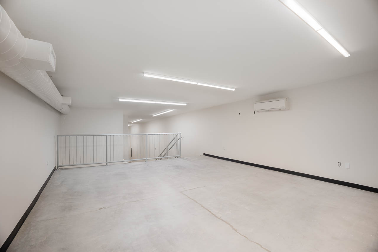 office mezzanine or storage approx. 22' x 19'