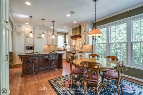 Homes in Reston VA - This beautifully upgraded Reston VA home for sale ensure the best of comforts and conveniences.