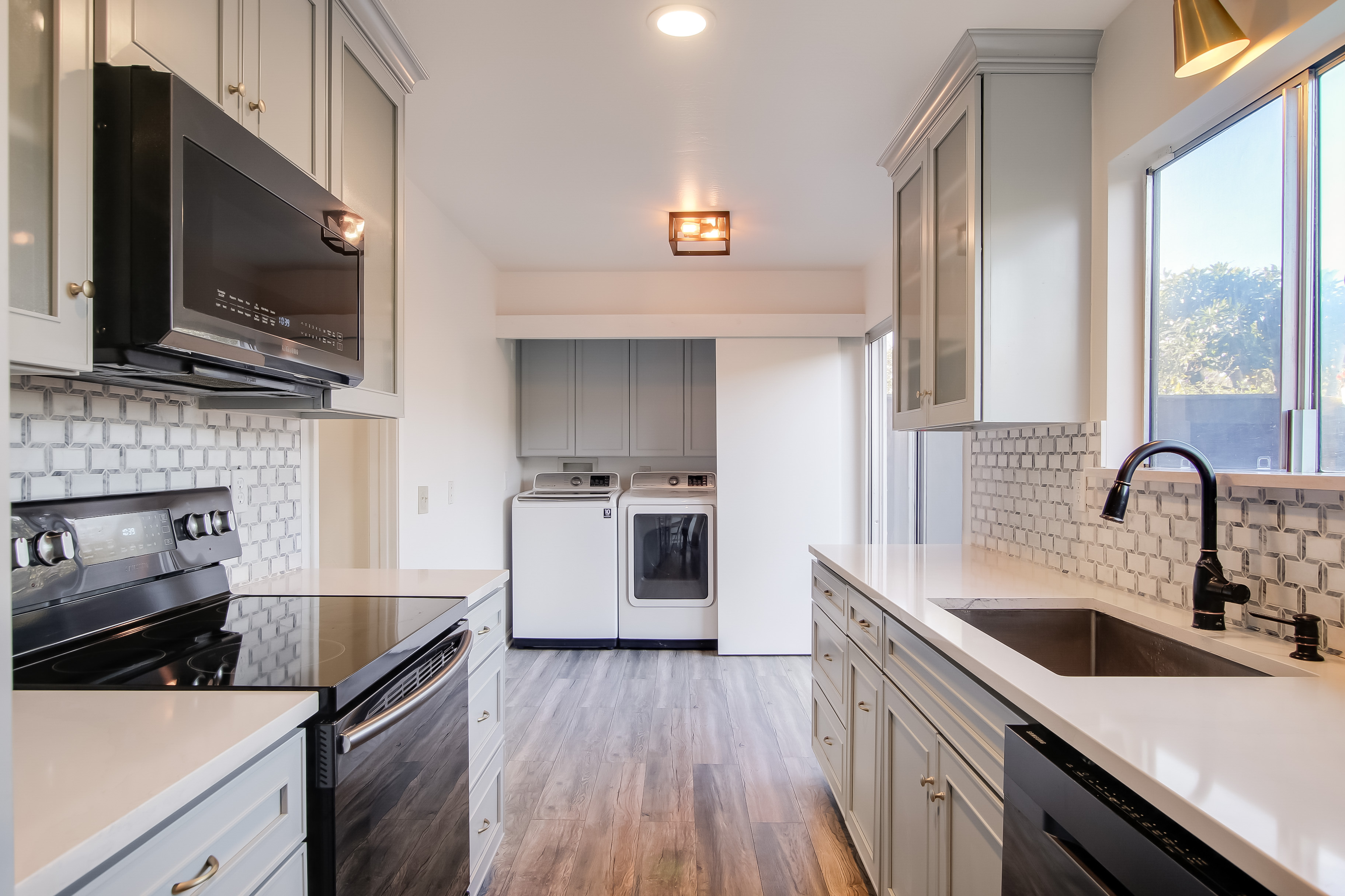 Just Sold! 41 N San Marcos #B
