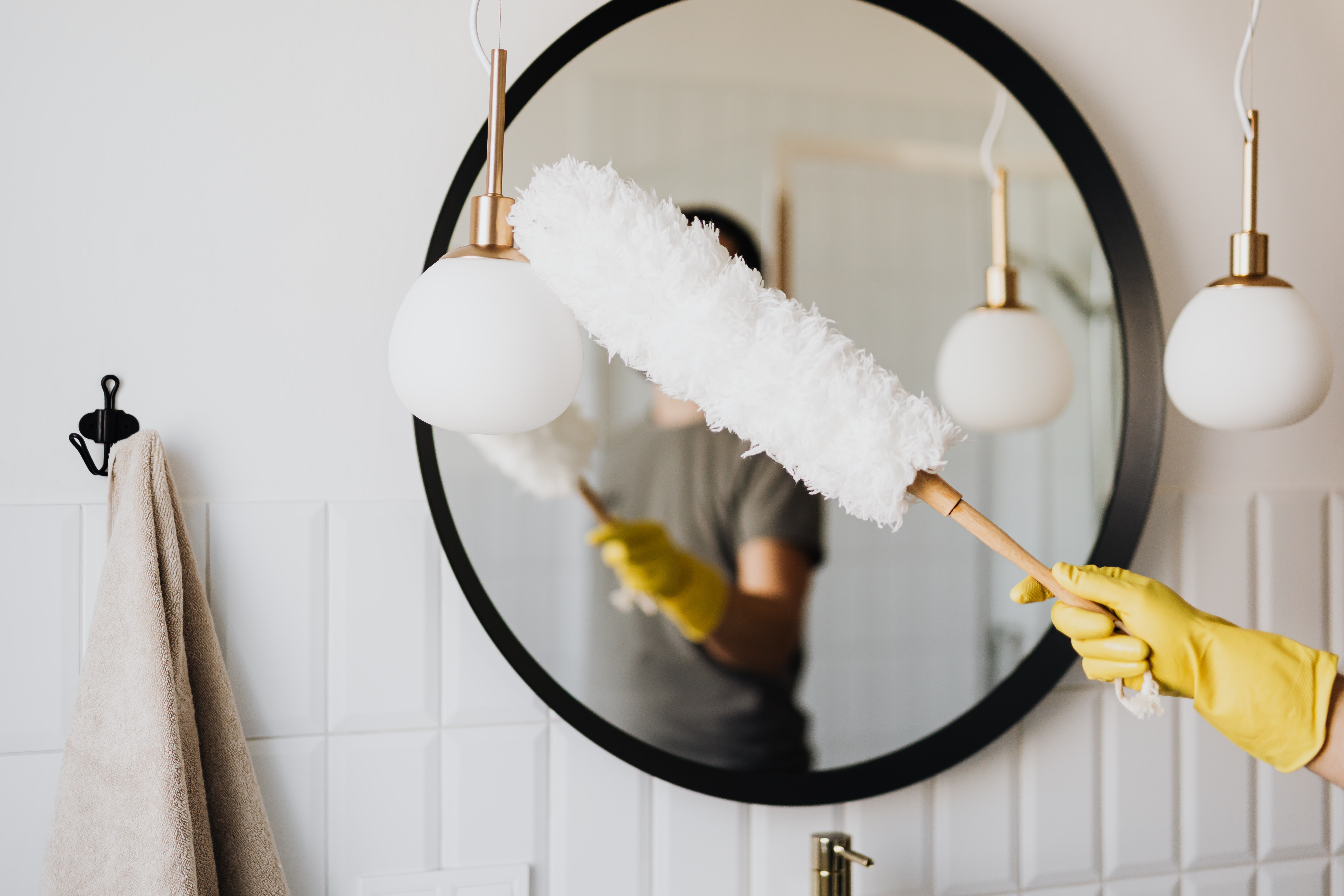 12 Deep-Cleaning Tips for New Homeowners 