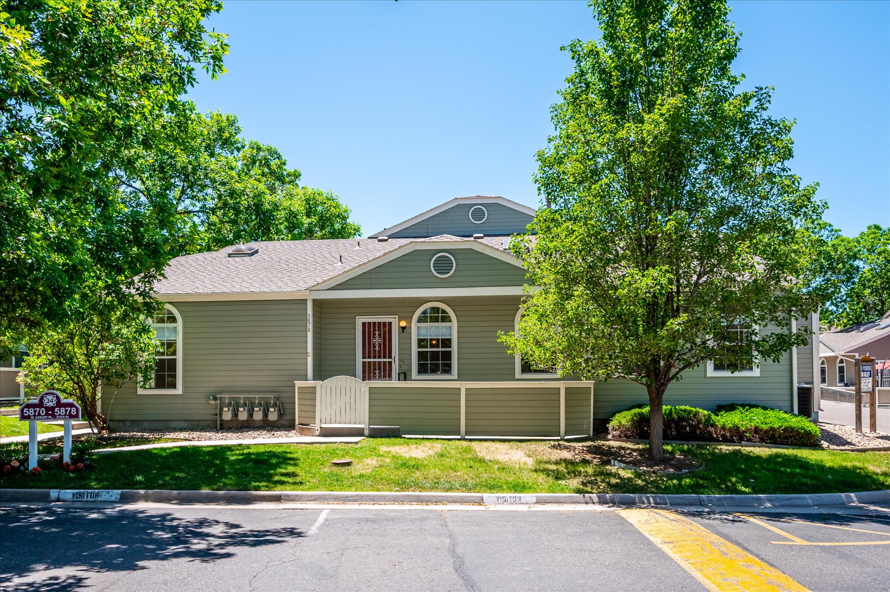 5878 W Asbury Pl